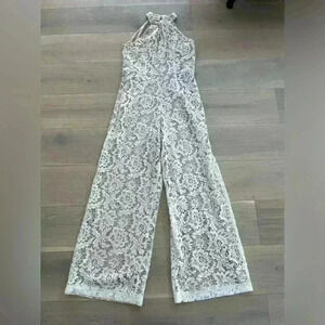 JULIA JORDAN knot Lace Jumpsuit In white / Nude Size 4